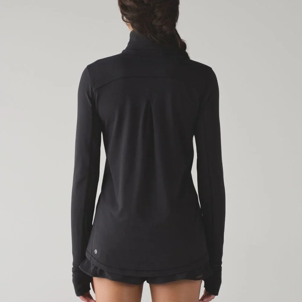 Lululemon Outrun 1/2 Zip